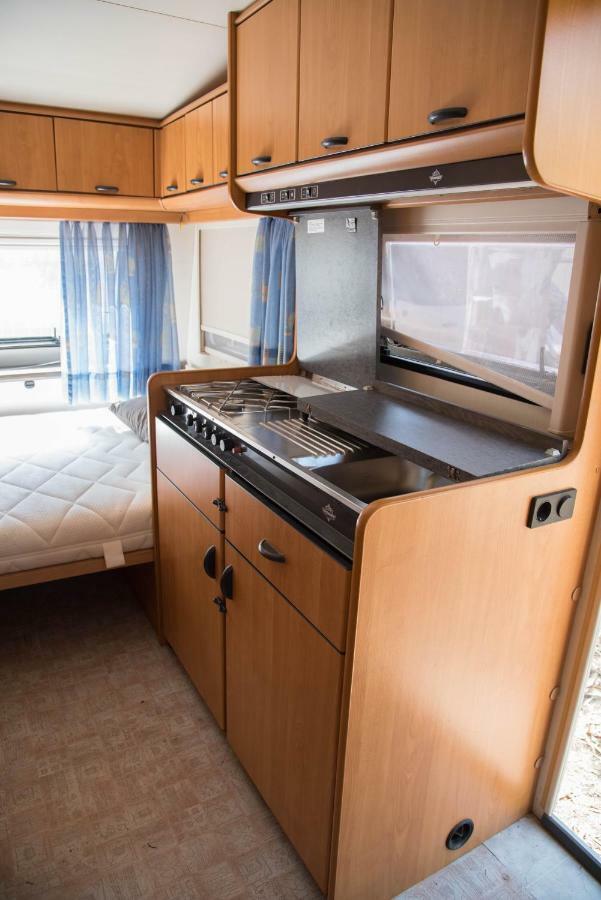 Camping Drepanos 伊古迈尼察 外观 照片