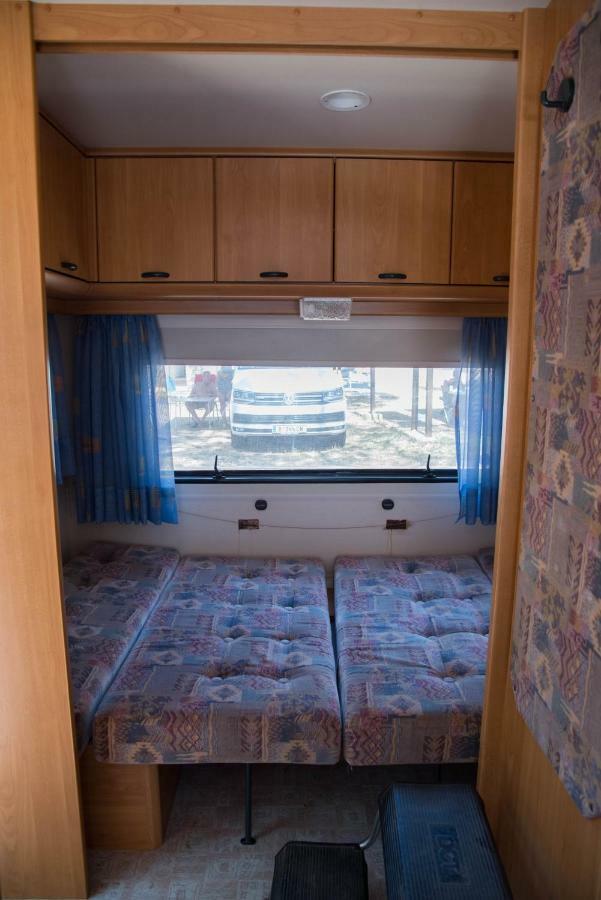 Camping Drepanos 伊古迈尼察 外观 照片
